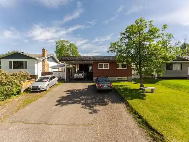 House for sale in Prince George, PG City West, 1086 Limestone.