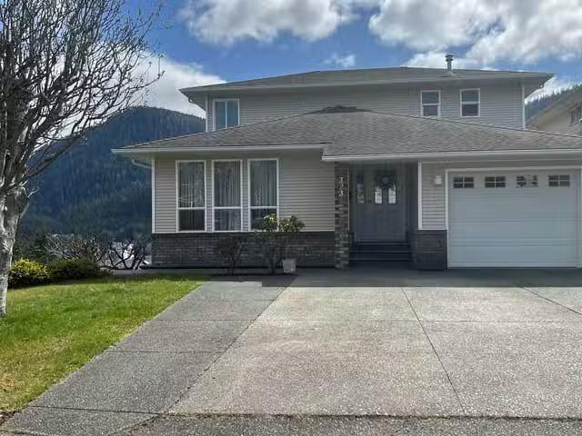 House for sale in Prince Rupert, Prince Rupert, 323 W 5th Aven.