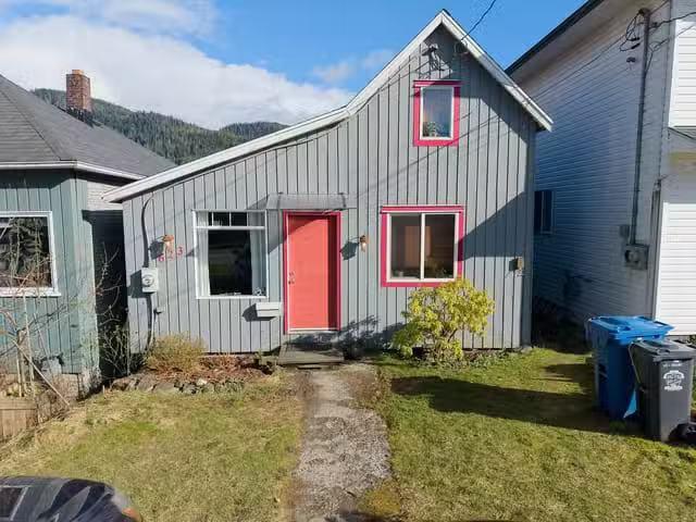 House for sale in Prince Rupert, Prince Rupert, 623 W 7th Aven.