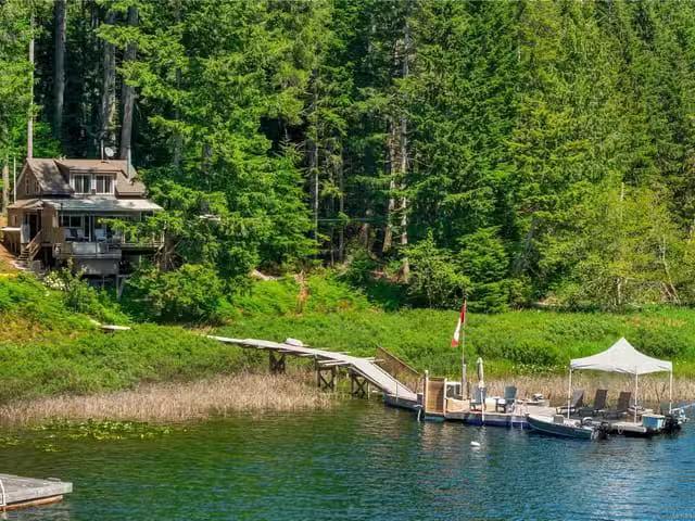 House for sale in Quadra Island, Blk G Village Bay Lake, 1038100