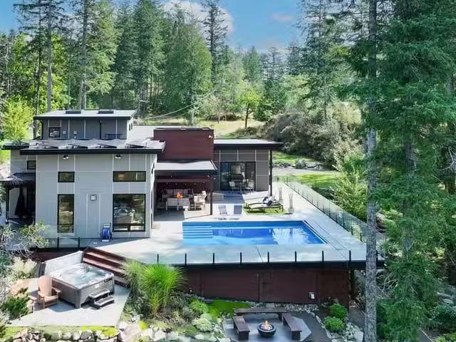 House for sale in Quadra Island, 2643 Surge Narrows Rd, 1037093