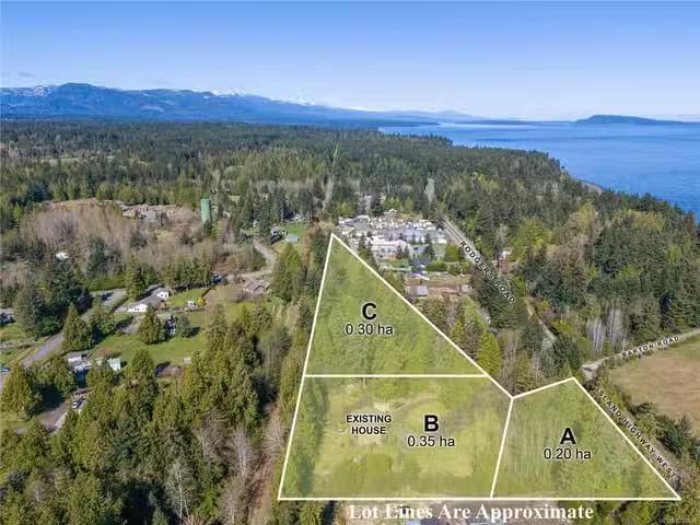 House for sale in Qualicum Beach, 4080 Island Hwy, 1032396