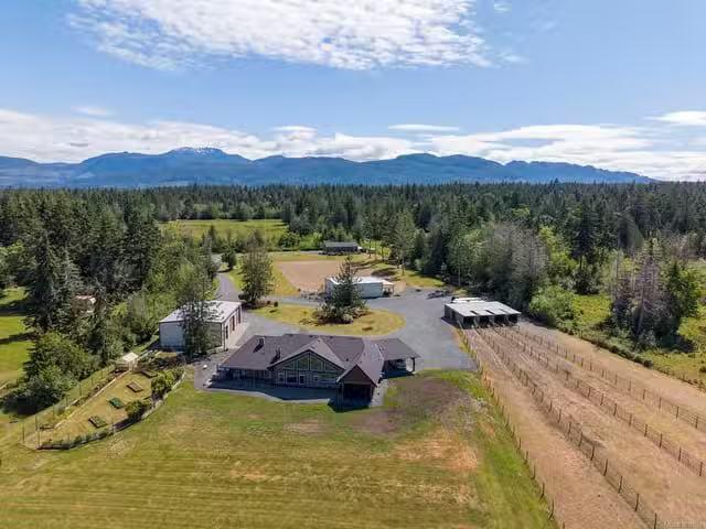 House for sale in Qualicum Beach, 416 Grovehill Rd, 1038629