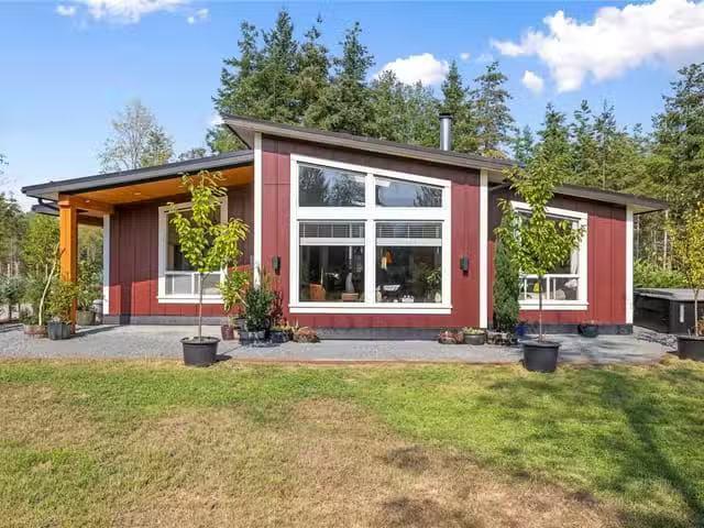 House for sale in Qualicum Beach, 440 Gilbert Rd, 1032137
