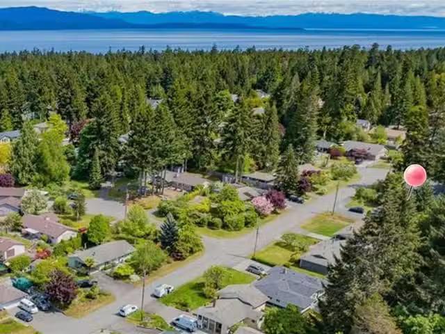 House for sale in Qualicum Beach, 600 Sumac Dr, 1036696