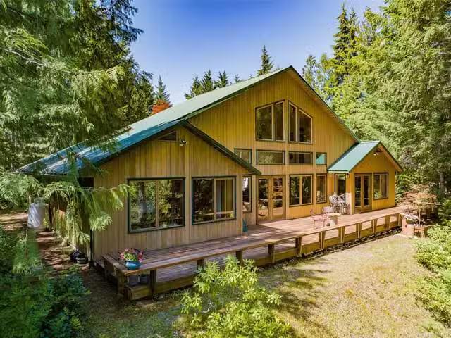 House for sale in Qualicum Beach, 1055 Spider Lake Rd, 1034534