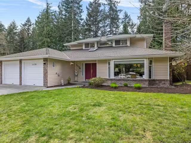 House for sale in Qualicum Beach, 1170 Clubhouse Dr, 1038860
