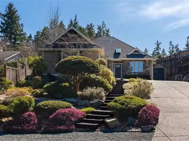 House for sale in Qualicum Beach, 174 Sunningdale E Rd, 1030029
