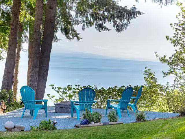 House for sale in Qualicum Beach, 2519 Lasqueti Rd, 1033291