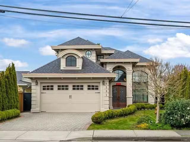 House for sale in Richmond, Richmond, 4591 Garry Street, 26315.