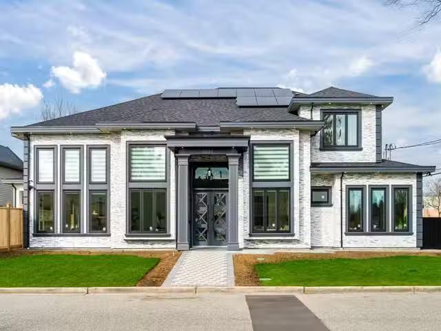 House for sale in Richmond, Richmond, 4991 Cabot Drive, 263115.