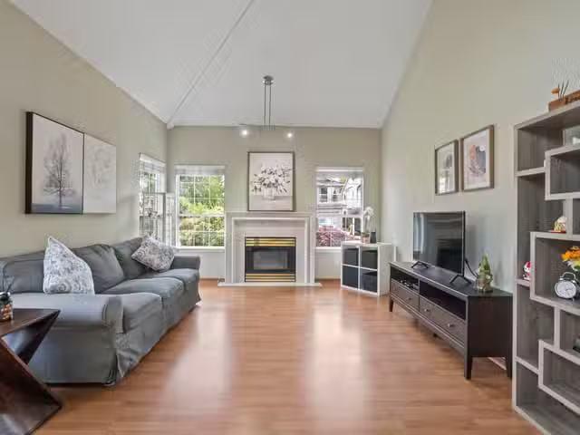House for sale in Richmond, Richmond, 5111 Turner Street, 2631.