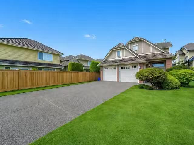 House for sale in Richmond, Richmond, 6291 Semlin Court, 26313.
