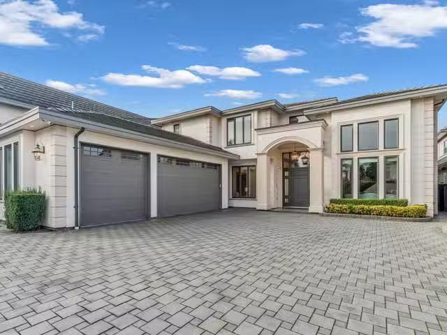 House for sale in Richmond, Richmond, 6851 Mayflower Drive, 26.