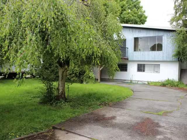 House for sale in Richmond, Richmond, 8815 Cook Crescent, 2627.