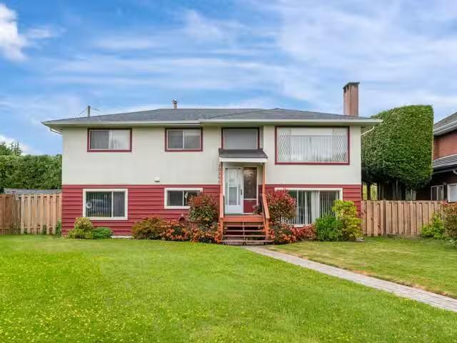 House for sale in Richmond, Richmond, 10395 Aragon Road, 26315.