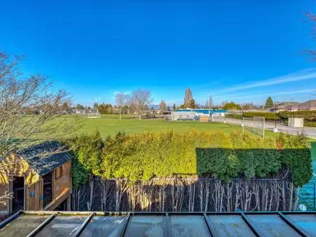 House for sale in Richmond, Richmond, 10690 Hollybank Drive, 2.