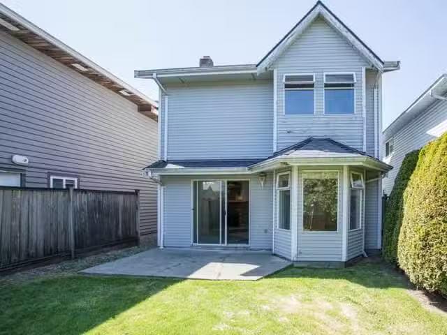 House for sale in Richmond, Richmond, 11740 2nd Avenue, 263136.