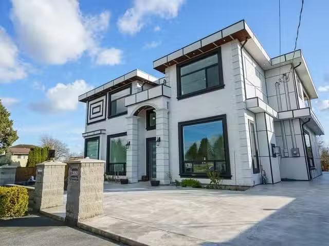House for sale in Richmond, Richmond, 12080 Westminster Highwa.