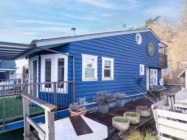 House for sale in Richmond, Richmond, 12 23080 person Road, 26.