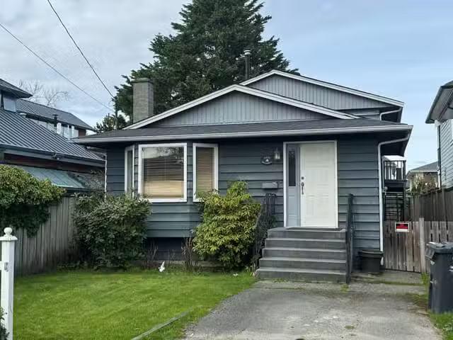 House for sale in Richmond, Richmond, 3491 Broadway Street, 26.