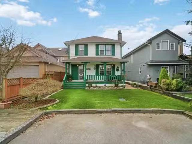 House for sale in Richmond, Richmond, 3580 Broadway Street, 26.