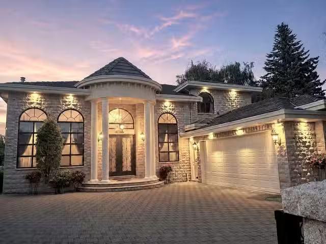 House for sale in Richmond, Richmond, 3711 Ullsmore Avenue, 26.