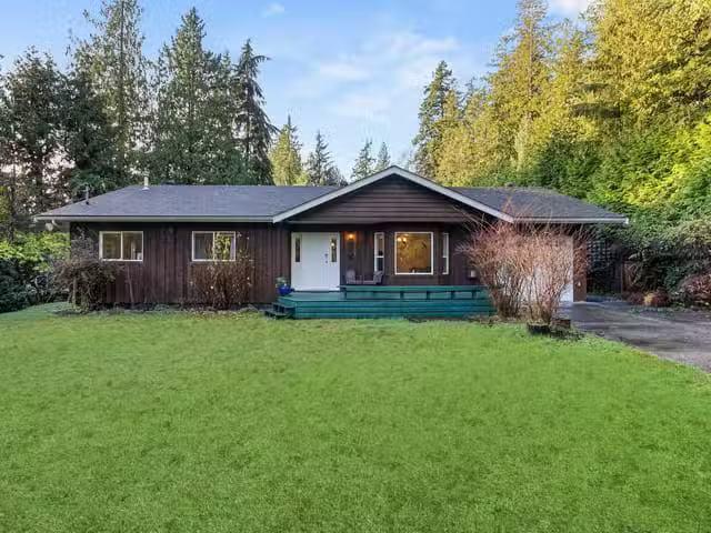 House for sale in Roberts Creek, Sunshine Coast, 1559 Park Ave.