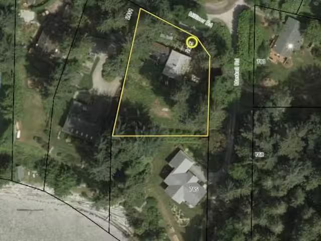 House for sale in Roberts Creek, Sunshine Coast, 2405 Milliner.