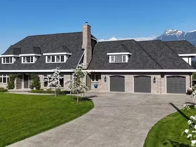 House for sale in Rosedale, East Chilliwack, 9808 Chapman Road.