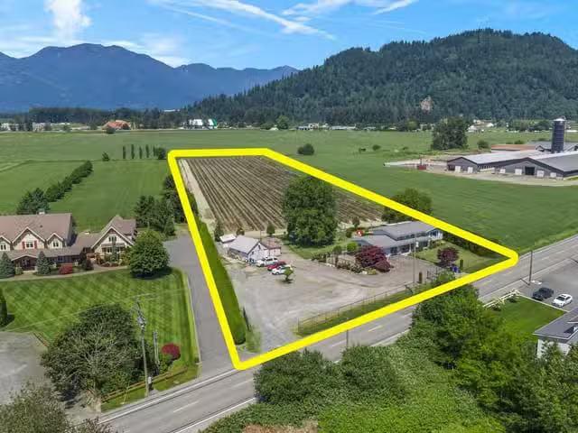 House for sale in Sardis Greendale, Sardis, 42505 Yale Road.
