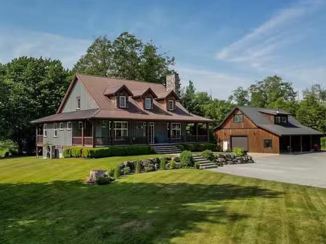 House for sale in Sardis Greendale, Sardis, 5395 Hooge Road.