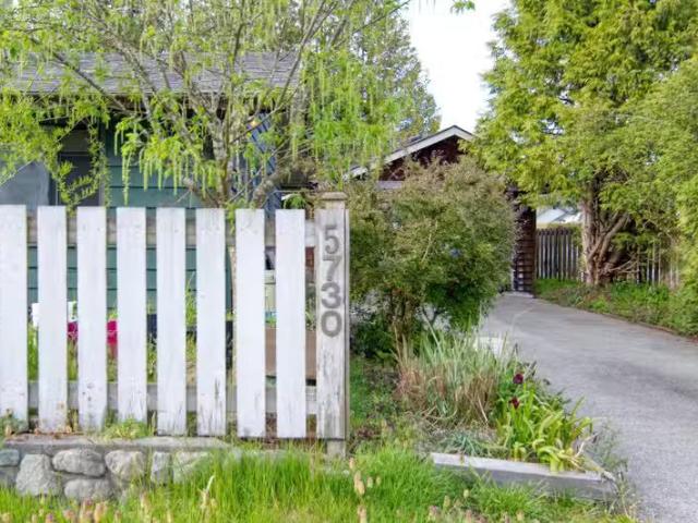 House for sale in Sechelt District, Sechelt, Sunshine Coast, 5.