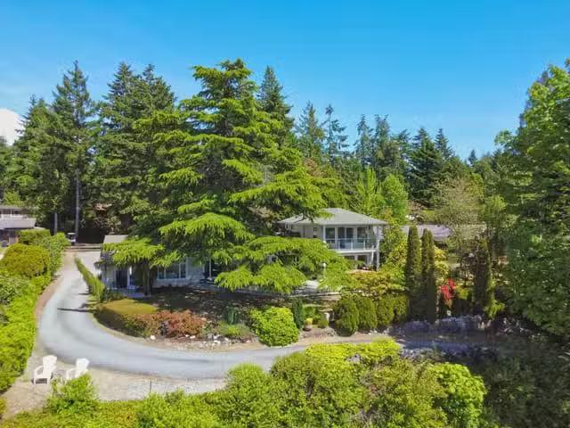 House for sale in Sechelt, Sunshine Coast, 4632 Whitaker Road.