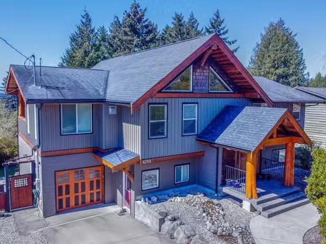 House for sale in Sechelt, Sunshine Coast, 4759 Laurel Avenue.