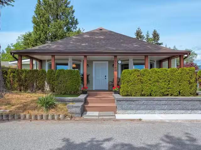 House for sale in Sechelt, Sunshine Coast, 5760 Boulevard Stre.