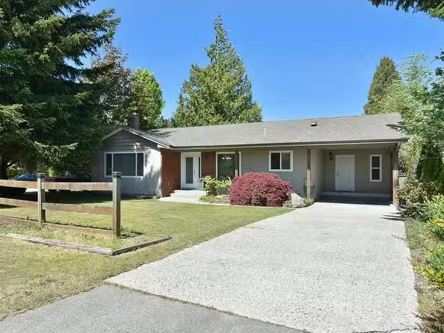 House for sale in Sechelt, Sunshine Coast, 5784 Medusa Street.