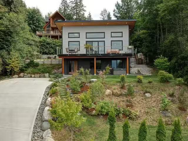 House for sale in Sechelt, Sunshine Coast, 5933 Sandy Hook Roa.