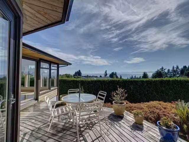 House for sale in Sechelt, Sunshine Coast, 5170 Ridgeview Driv.