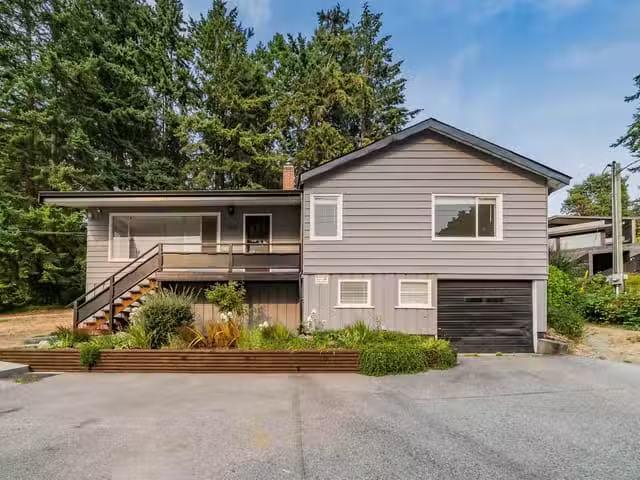 House for sale in Sechelt, Sunshine Coast, 5258 Sunshine Coast.