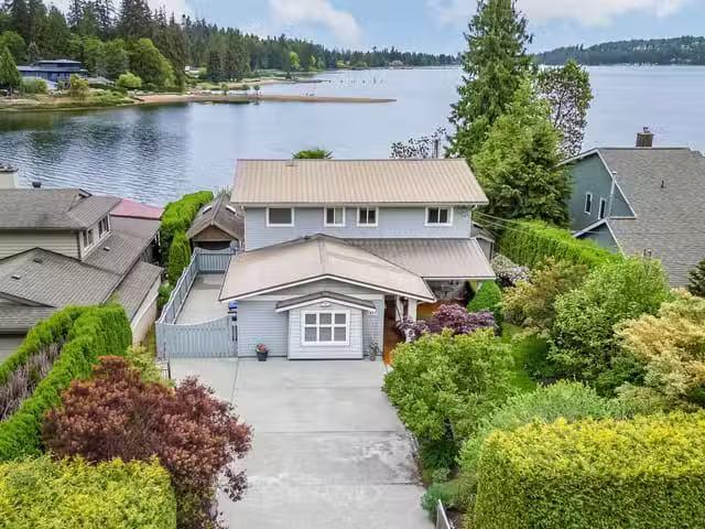 House for sale in Sechelt, Sunshine Coast, 6417 Marmot Road, 2.