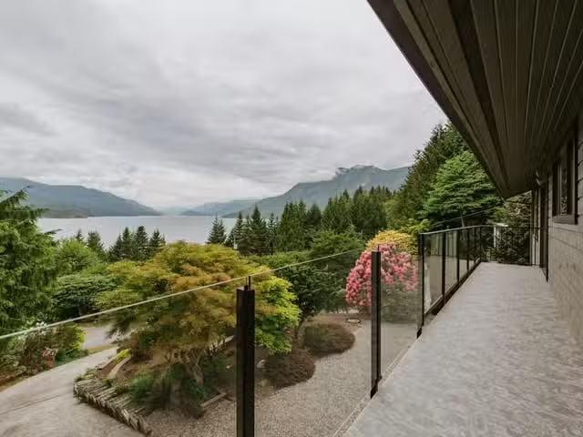 House for sale in Sechelt, Sunshine Coast, 6950 Porpoise Drive.