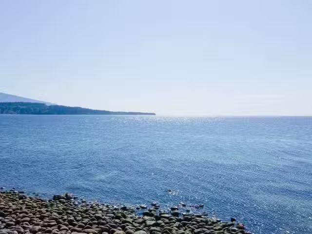 House for sale in Sechelt, Sunshine Coast, 6221 Sunshine Coast.