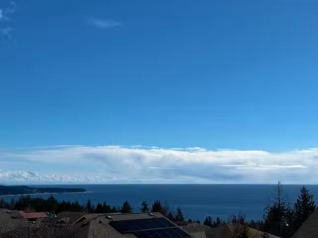 House for sale in Sechelt, Sunshine Coast, 6263 Apollo Road, 2.