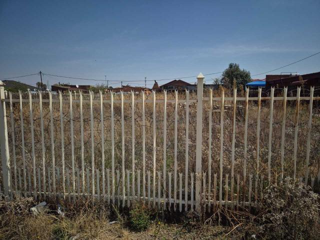 House for sale in Selosesha
