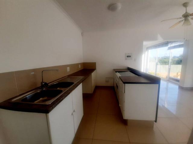 House For Sale in Sheffield Beach