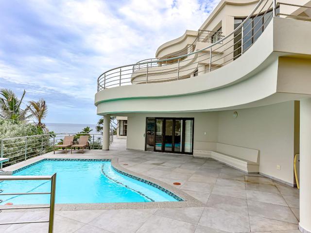 House For Sale in Sheffield Beach