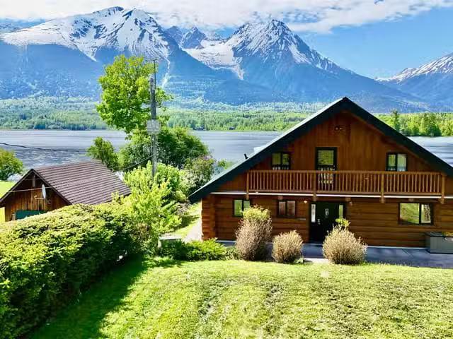 House for sale in Smithers, Smithers And Area, 6463 Hetheringt.