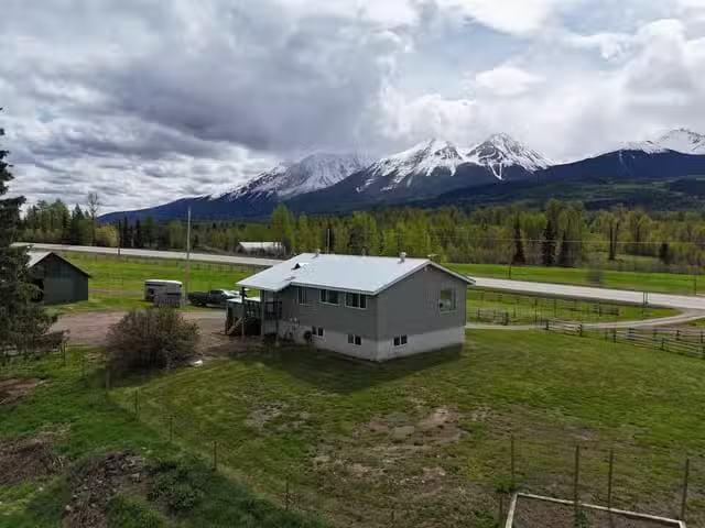 House for sale in Smithers, Smithers And Area, 21872 W 16 High.
