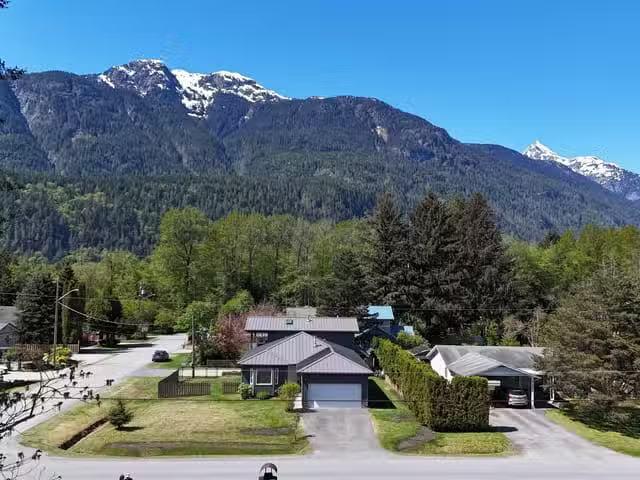 House for sale in Squamish, Squamish, 41613 Cottonwood Road, 2.